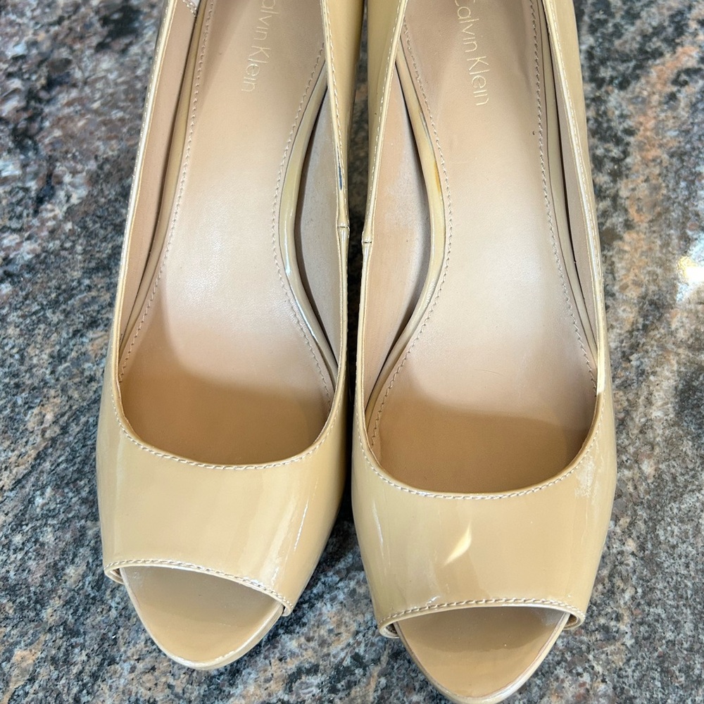 Calvin Klein pumps